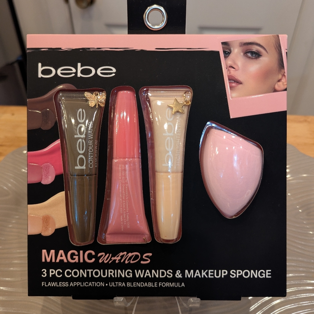 Bebe Contouring Wands and Makeup Sponge NIB